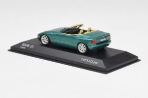 BMW Z1 E30 British Racing Green Minichamps 1:43 400020100 Diecast - image 3 of 4