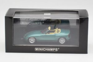 BMW Z1 E30 British Racing Green Minichamps 1:43 400020100 Diecast - image 4 of 4