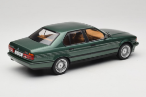 BMW Alpina B11 E32 3.5 Metallic Green MCG 1:18 MCG18233 Diecast - image 2 of 6