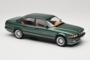 BMW Alpina B11 E32 3.5 Metallic Green MCG 1:18 MCG18233 Diecast - image 4 of 6