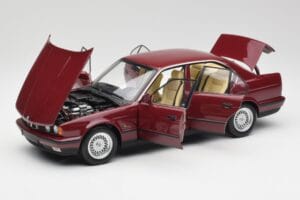 BMW 535i E34 Red Minichamps 1:18 100024002 Diecast - image 2 of 8
