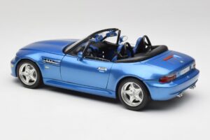 BMW Z3 E36 M Roadster Estoril Blue Bburago 1:18 3349-M1 Diecast - image 7 of 8