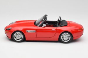 BMW Z8 E52 Roadster Bright Red Bburago 1:18 12032 Diecast - image 4 of 8