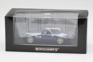 BMW Z8 E52 Topaz Blue Minichamps 1:43 431028740 Diecast - image 5 of 5