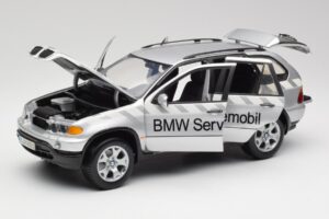BMW X5 E53 3.0d Service Mobil Kyosho 1:18 80430305646 Diecast - image 2 of 8
