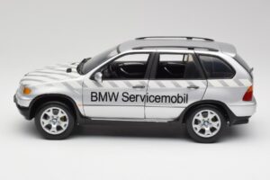 BMW X5 E53 3.0d Service Mobil Kyosho 1:18 80430305646 Diecast - image 4 of 8