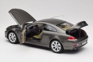 BMW 6 E63 Coupe Light Bronze Kyosho 1:18 80430153283 Diecast - image 5 of 8