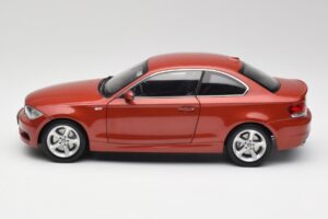 BMW 1 E82 Coupe Orange Kyosho 1:18 80430427064 Diecast - image 4 of 8