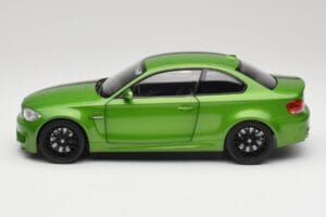 BMW 1 Series E82 Coupe Taiga Green Metallic Minichamps 1:18 110020024 Diecast - image 4 of 8