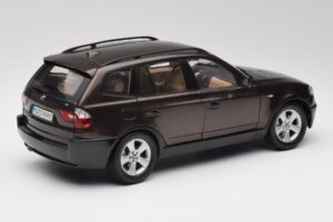 BMW X3 E83 3.0d Dark Brown Metallic Kyosho 1:18 80430300736 Diecast - image 3 of 8