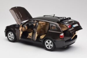 BMW X3 E83 3.0d Dark Brown Metallic Kyosho 1:18 80430300736 Diecast - image 5 of 8