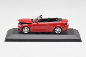 BMW 1 Series E88 Cabriolet Crimson Red Minichamps 1:43 431026230 Diecast - image 5 of 5