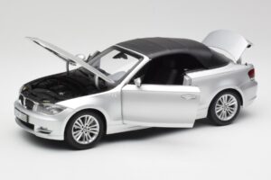 BMW 135i E88 Cabriolet Titan Silver Kyosho 1:18 80430427021 Diecast - image 2 of 8