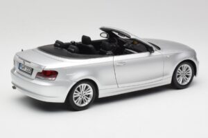 BMW 135i E88 Cabriolet Titan Silver Kyosho 1:18 80430427021 Diecast - image 3 of 8