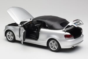 BMW 135i E88 Cabriolet Titan Silver Kyosho 1:18 80430427021 Diecast - image 5 of 8