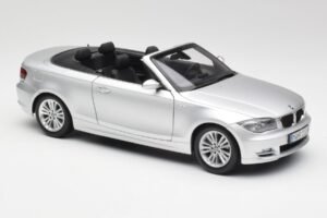 BMW 135i E88 Cabriolet Titan Silver Kyosho 1:18 80430427021 Diecast - image 6 of 8