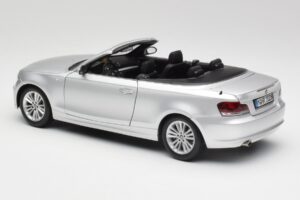 BMW 135i E88 Cabriolet Titan Silver Kyosho 1:18 80430427021 Diecast - image 7 of 8