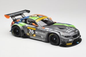 BMW Z4 E89 GT3 #76 Schubert Motorsport Dubai 24 Hours 2014 Minichamps 1:18 151142376 Diecast - image 4 of 6