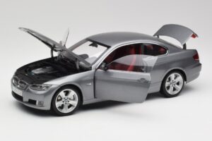 BMW 330i E92 Coupe Grey Metallic Kyosho 1:18 80430407220 Diecast - image 2 of 8