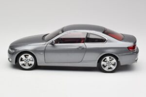 BMW 330i E92 Coupe Grey Metallic Kyosho 1:18 80430407220 Diecast - image 4 of 8