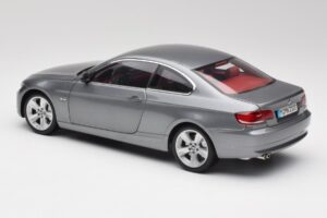 BMW 330i E92 Coupe Grey Metallic Kyosho 1:18 80430407220 Diecast - image 7 of 8