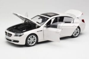 BMW 6 F06 Gran Coupe Mineral White Paragon 1:18 80432218741 Diecast - image 2 of 8