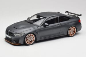 BMW M4 F82 GTS Frozen Grey Minichamps 1:18 80432411555 Diecast