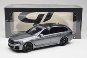 BMW G61 530e M Sport Touring Mineral Grey GT Spirit 1:18 GT485 Resin - image 6 of 6