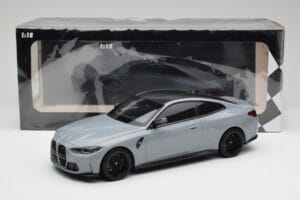 BMW M4 G82 Brooklyn Grey Minichamps 1:18 155020124 Diecast - image 6 of 6