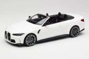 BMW M4 G82 Cabriolet Alpine White Minichamps 1:18 155021031 Diecast