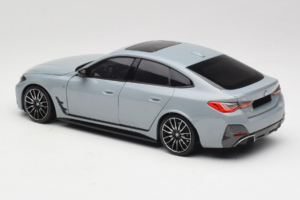 BMW i4 G26 Grey Metallic Minichamps 1:18 110023010 Diecast - image 7 of 8