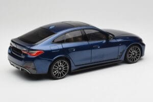 BMW i4 M50 G26 Portimao Blue Minichamps 1:18 110023012 Diecast - image 3 of 8