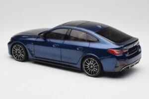 BMW i4 M50 G26 Portimao Blue Minichamps 1:18 110023012 Diecast - image 7 of 8