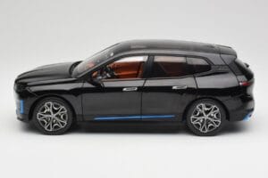 BMW iX Sapphire Black Minichamps 1:18 110023101 Diecast - image 4 of 8