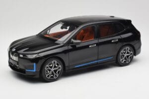 BMW iX Sapphire Black Minichamps 1:18 110023101 Diecast
