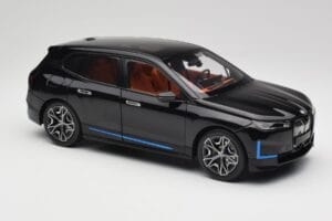 BMW iX Sapphire Black Minichamps 1:18 110023101 Diecast - image 6 of 8
