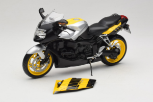 BMW K1200S Yellow Black Minichamps 1:10 80430309224 Diecast - image 2 of 8