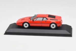 BMW M1 Red Minichamps 1:43 430025022 Diecast