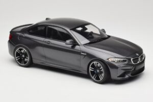 BMW M2 F87 Grey Metallic Minichamps 1:18 155026102 Diecast - image 4 of 6