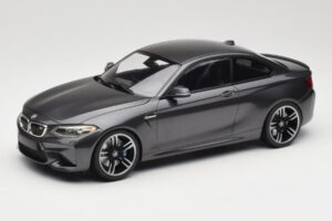 BMW M2 F87 Grey Metallic Minichamps 1:18 155026102 Diecast