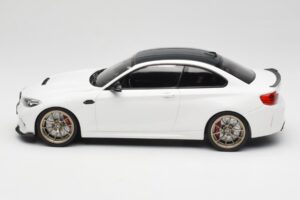BMW M2 F87 CS Alpine White Gold Wheels Minichamps 1:18 155021020 Diecast - image 3 of 6