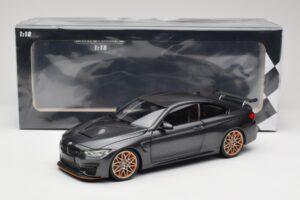 BMW M4 F82 GTS Mineral Grey Metallic Minichamps 1:18 110025222 Diecast - image 8 of 8