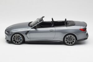 BMW M4 G82 Cabriolet Grey Metallic Minichamps 1:18 155021034 Diecast - image 3 of 6