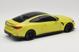 BMW M4 G82 Yellow Dealer Edition Minichamps 1:18 80435A51949-R1 Diecast - image 3 of 10