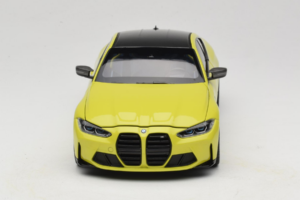 BMW M4 G82 Yellow Dealer Edition Minichamps 1:18 80435A51949-R1 Diecast - image 4 of 10
