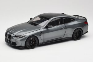 BMW M4 G82 Grey Metallic Minichamps 1:18 113020124 Diecast