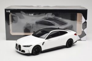 BMW M4 G82 White Minichamps 1:18 155020122 Diecast - image 6 of 6