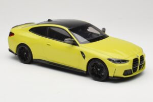 BMW M4 G82 Yellow Minichamps 1:18 155020120 Diecast - image 4 of 6