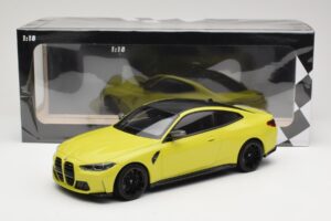 BMW M4 G82 Yellow Minichamps 1:18 155020120 Diecast - image 6 of 6