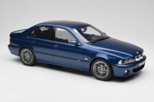 BMW M5 E39 Avus Blue Otto 1:12 G073 Resin - image 4 of 6